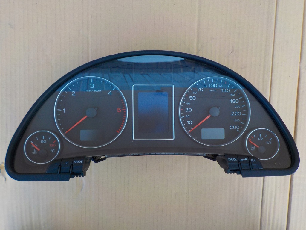 фото №1, Audi a4 b7 1.9tdi прилади