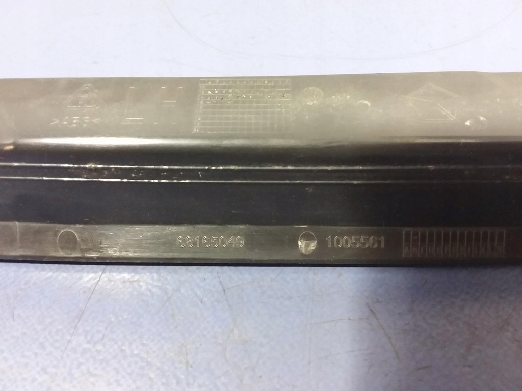 фото №6, Grand cherokee wk2 молдинг кришки задня лівий 68165049