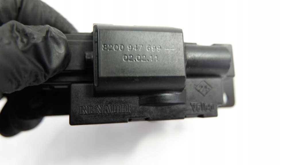 фото №4, Renault clio iii замок крышки багажника