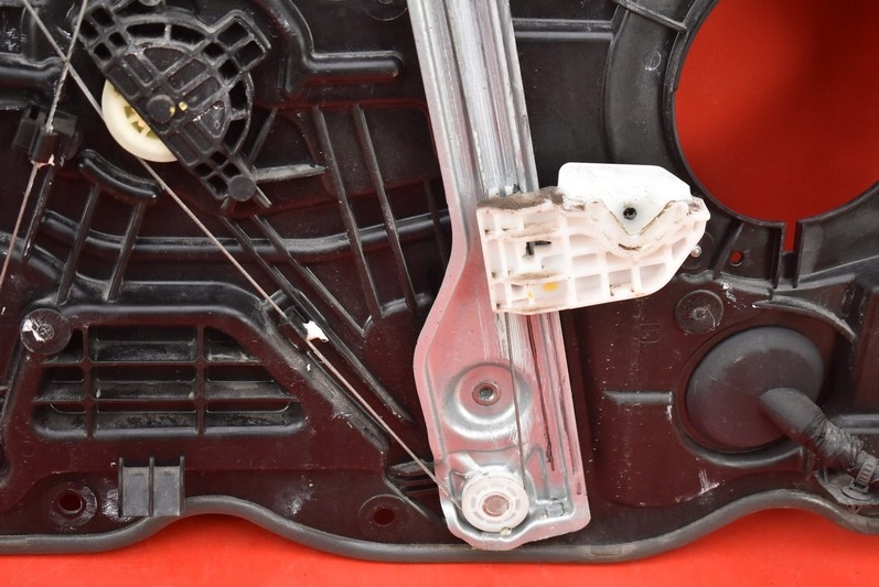 фото №11, Подъемник стекло правый перед eu 82480-a2111 kia ceed 2 ii lift 12-18