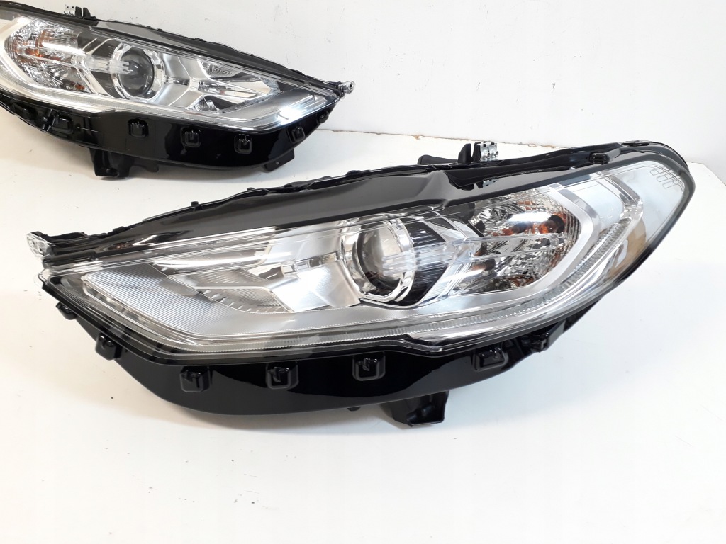 фото №12, 2x лампа передняя комплект , нижний led ford fusion lift po 2017- 19- usa mk5