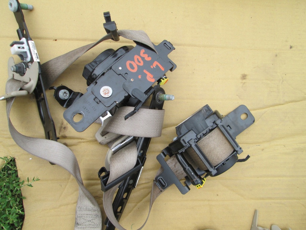 фото №14, Dodge charger 2015 pas перед лівий правий натягувач chrysler 300 передній