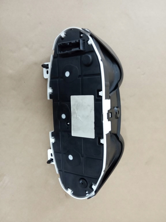 фото №5, Ford fiesta mk7 2008-12r. benz. - лічильник прилади