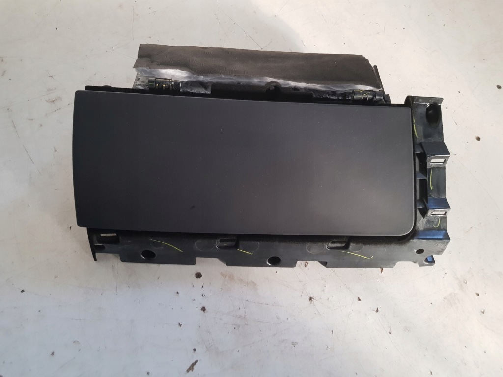 фото №1, Tesla x бардачок пасажира перед