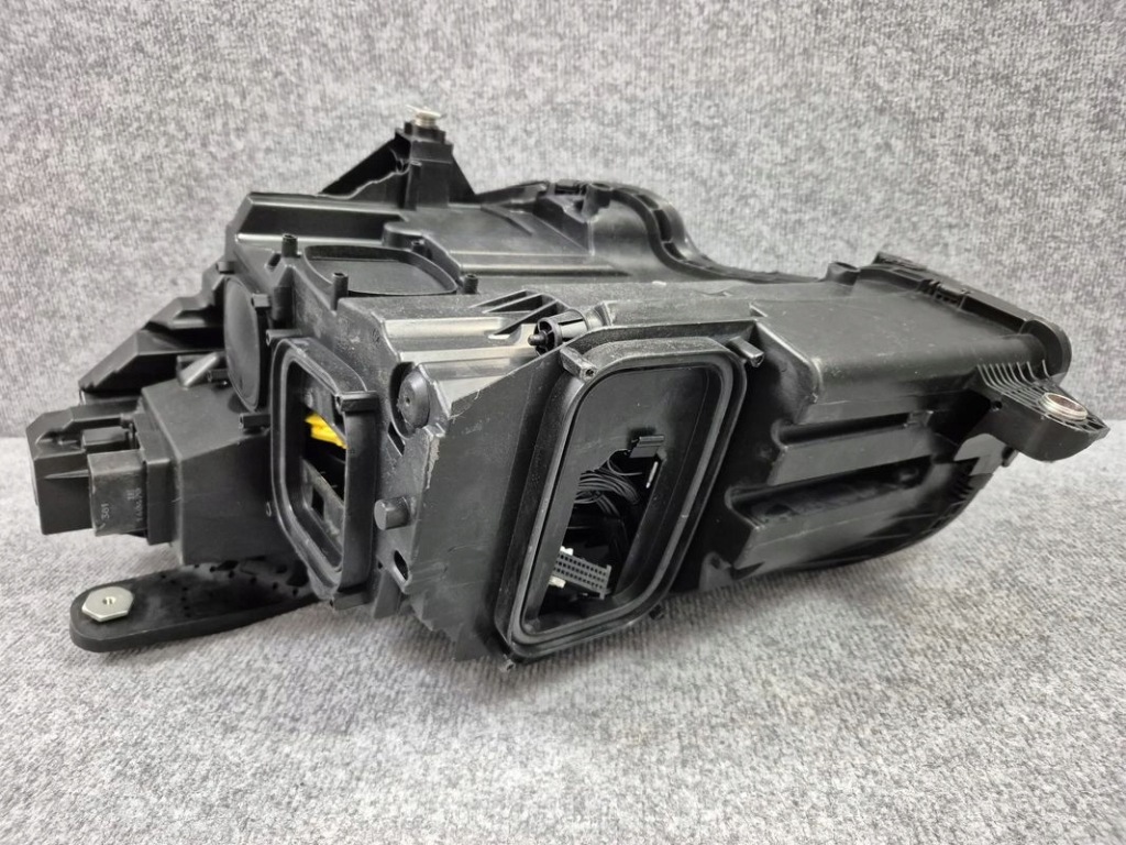 Фара передняя комплект правый  + левая - mercedes cls w218 10-14 full led lhp Доставка