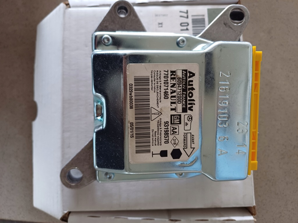 фото №1, Trafic ii vivaro a датчик блок управления модуль подушка безопасности