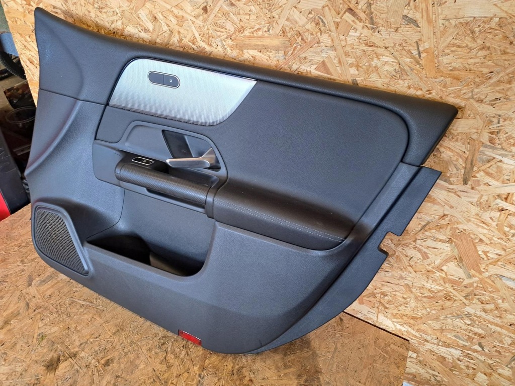 фото №1, Mercedes w247 b-klasa обшивка правый перед передний