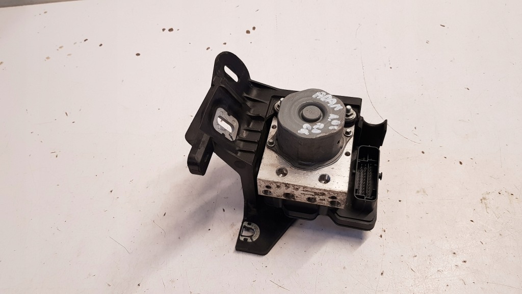 фото №1, Насос abs opel adam 39049347