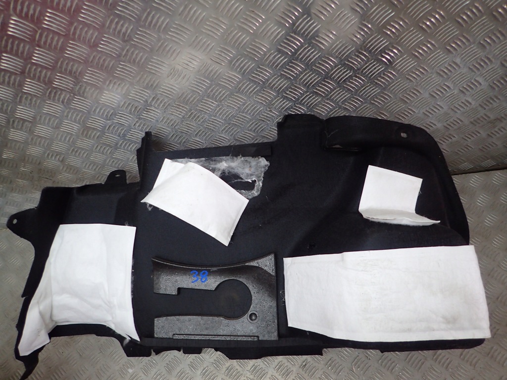 фото №2, Alfa romeo giulia veloce оббивка обшивка багажника лівий