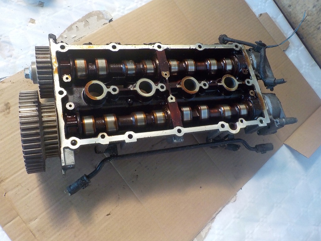 фото №1, Toyota avensis 2.2 d-cat вал распределительного вала