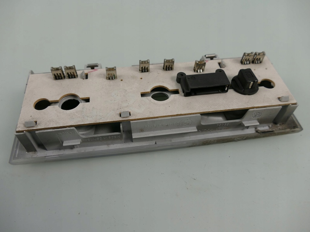 фото №4, Bmw e65 лампа кабины освещение свет