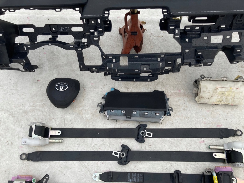 фото №7, Toyota corolla e21 панель приладів панель приладів консоль подушки безпеки