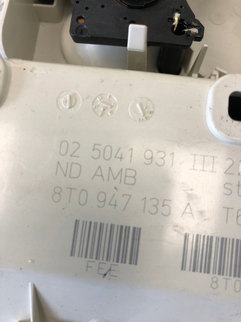 фото №6, Лампа стельовий audi a4 b8 a5 8t0947135a