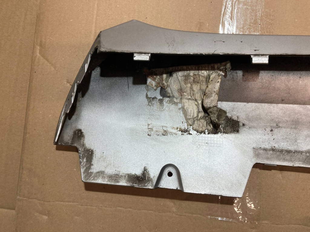 Volvo xc90 2 накладка бампера передний orygi. Цена