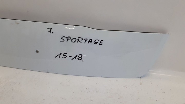 фото №2, Kia sportage 2015 молдинг накладка кришки задня