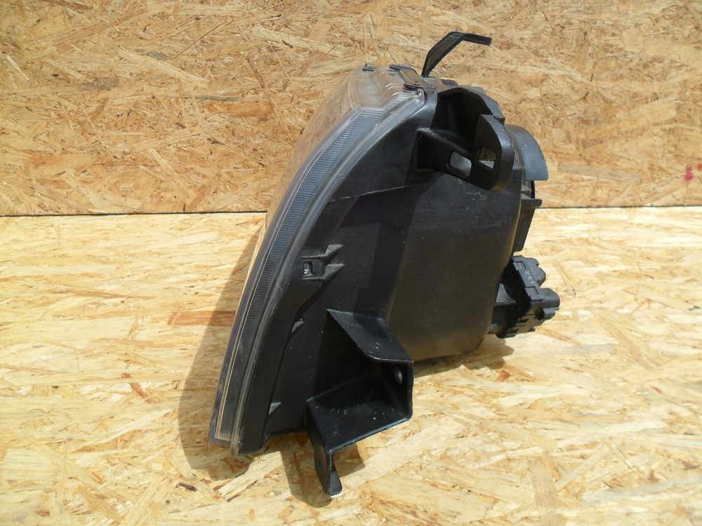 фото №7, Mitsubishi pajero v60/v70 2000 фара правый org