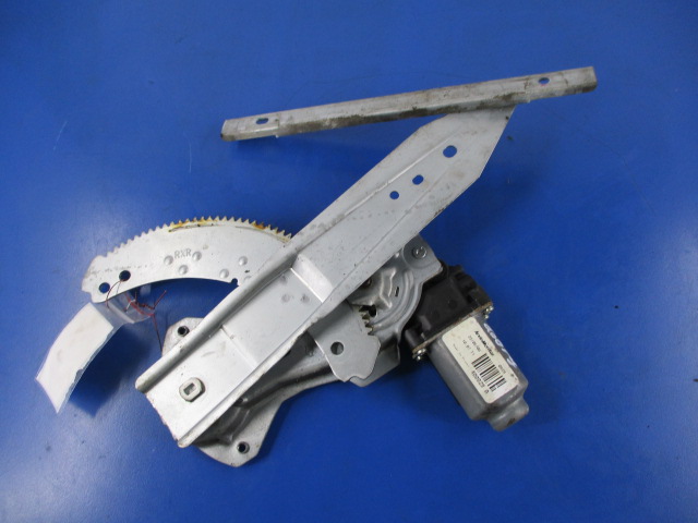 фото №1, Nissan note e11 підйомник скло задня правий 2контакти