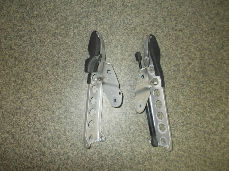 фото №1, Audi a8 4h d4 петлі капот комплект