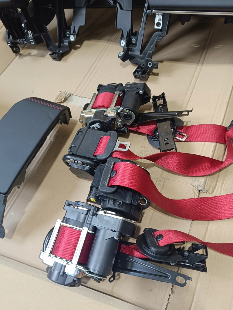 фото №6, Консоль панель приладів подушка безпеки ремені panamera 971 gts