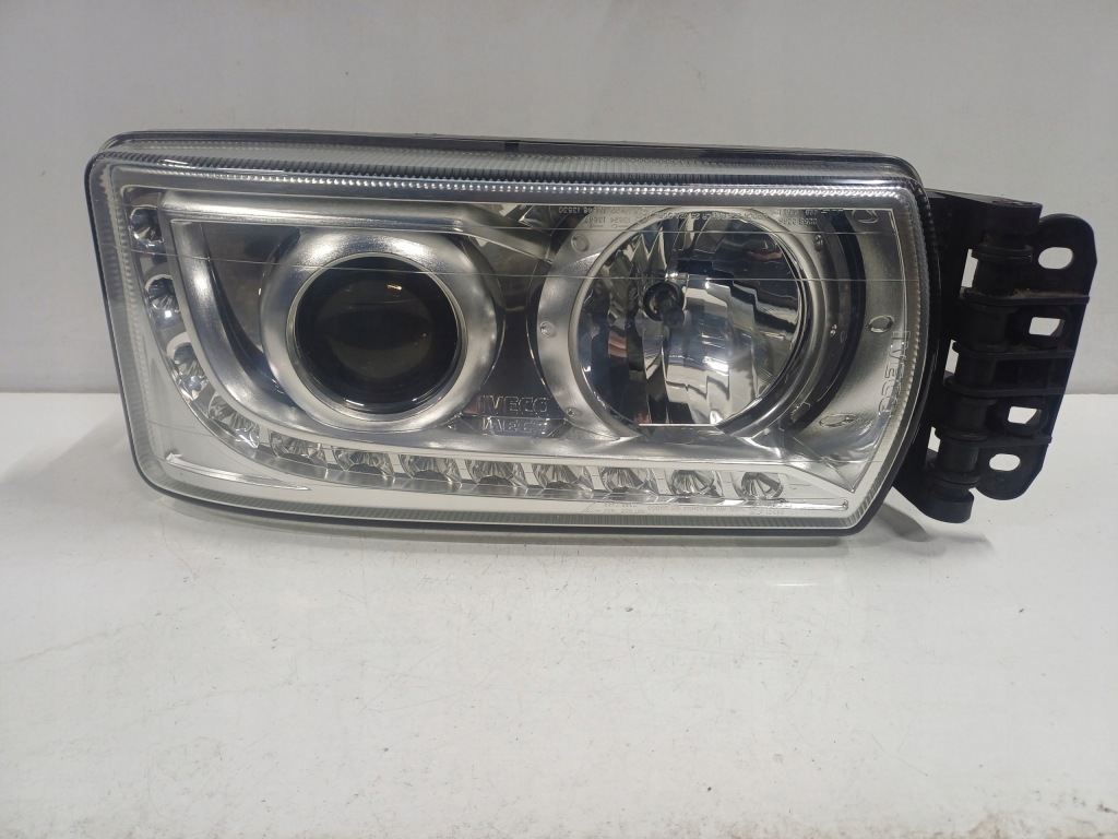 фото №1, Iveco stralis eurocargo фара правый led лампа правая 5801745452