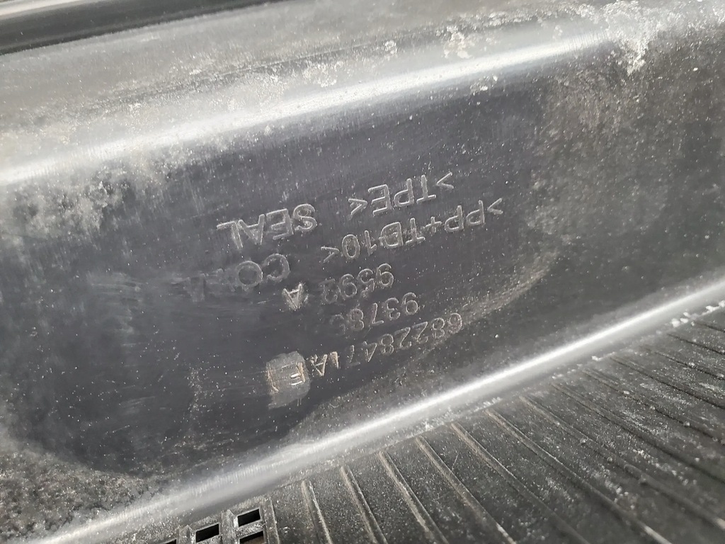 фото №5, Chrysler pacifica 68228471af з передній жабо