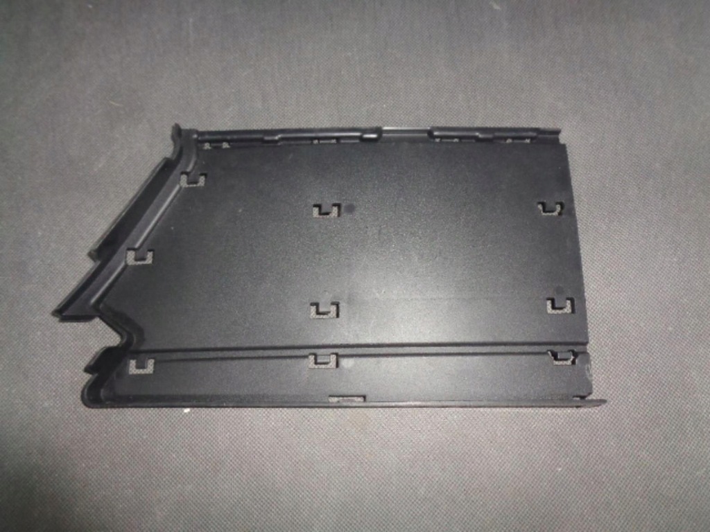 фото №1, Opel crossland заглушка решётка бампера перед bdb