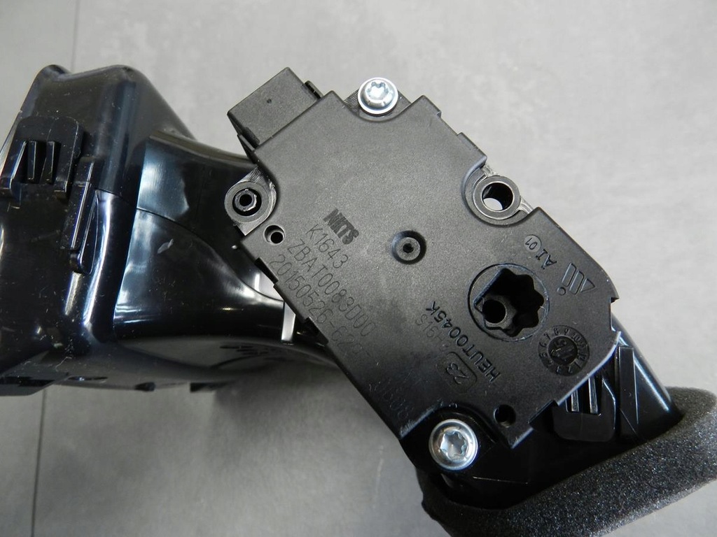 фото №5, Audi a6 c7 направляющая воздуха задняя zbat0083d00