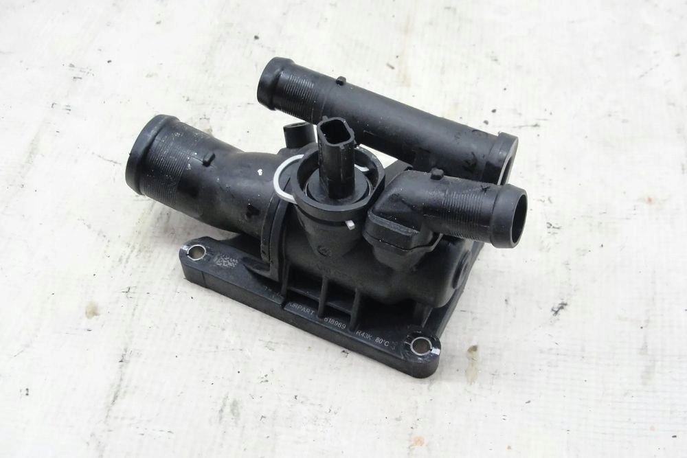 фото №1, Корпус термостата renault clio v 1.5 blue dci