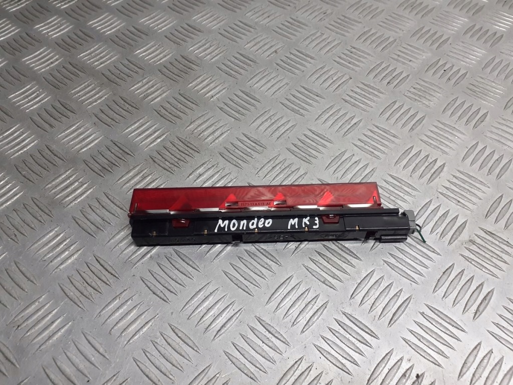 фото №3, Свет стоп-сигнал ford mondeo mk3 1s71-13a613-ae