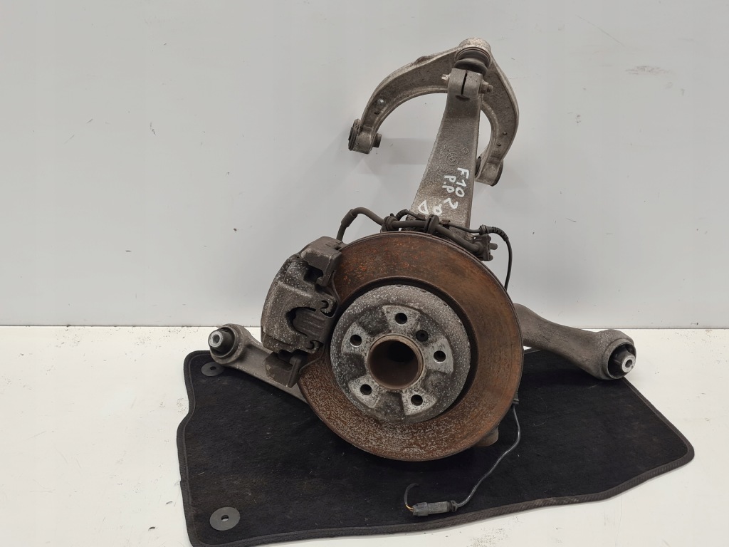 фото №1, Bmw f10 f11 поворотный кулак mcperson правый перед 2.0d