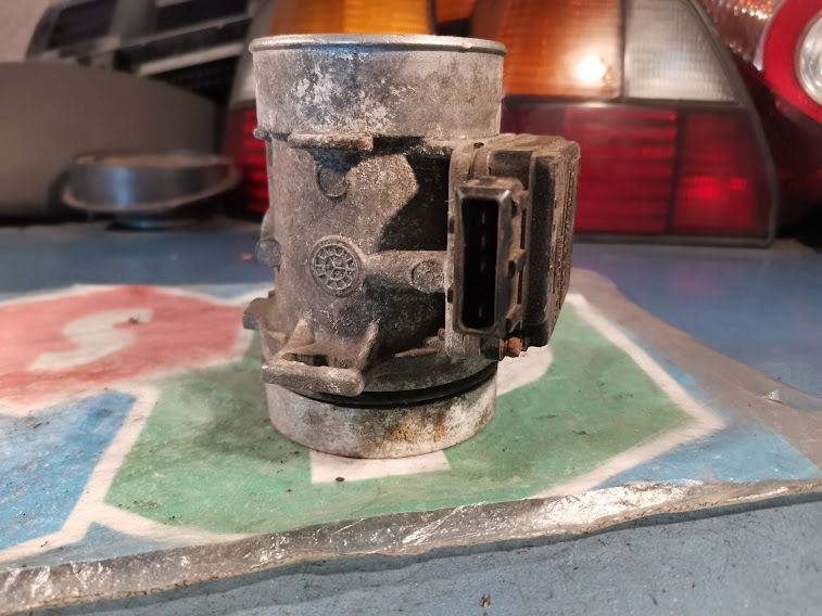 Купить Расходомер ford 96fb12b579ba afh50-17 4pin