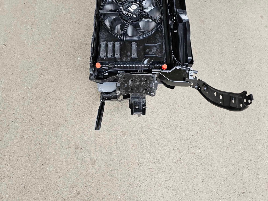 Комплект радиатор вентилятор ремень передний усилитель балка vw caddy 2k7 Недорого