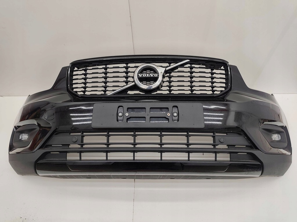 фото №1, Volvo xc40 передній бампер 717 r-design
