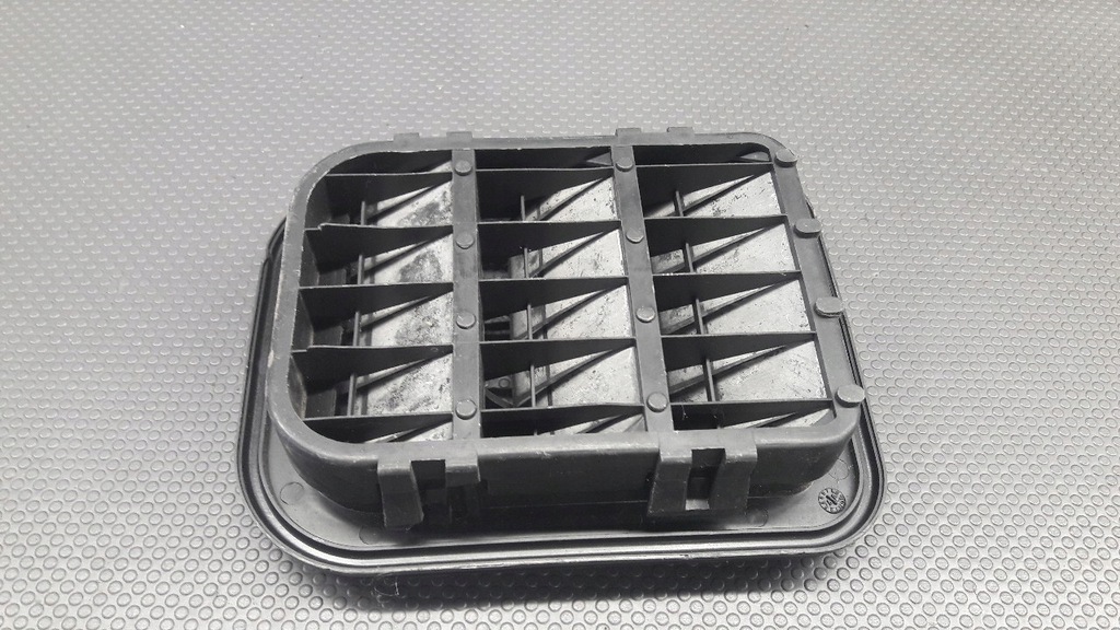 фото №8, Решітка вентиляційна обдув golf iv