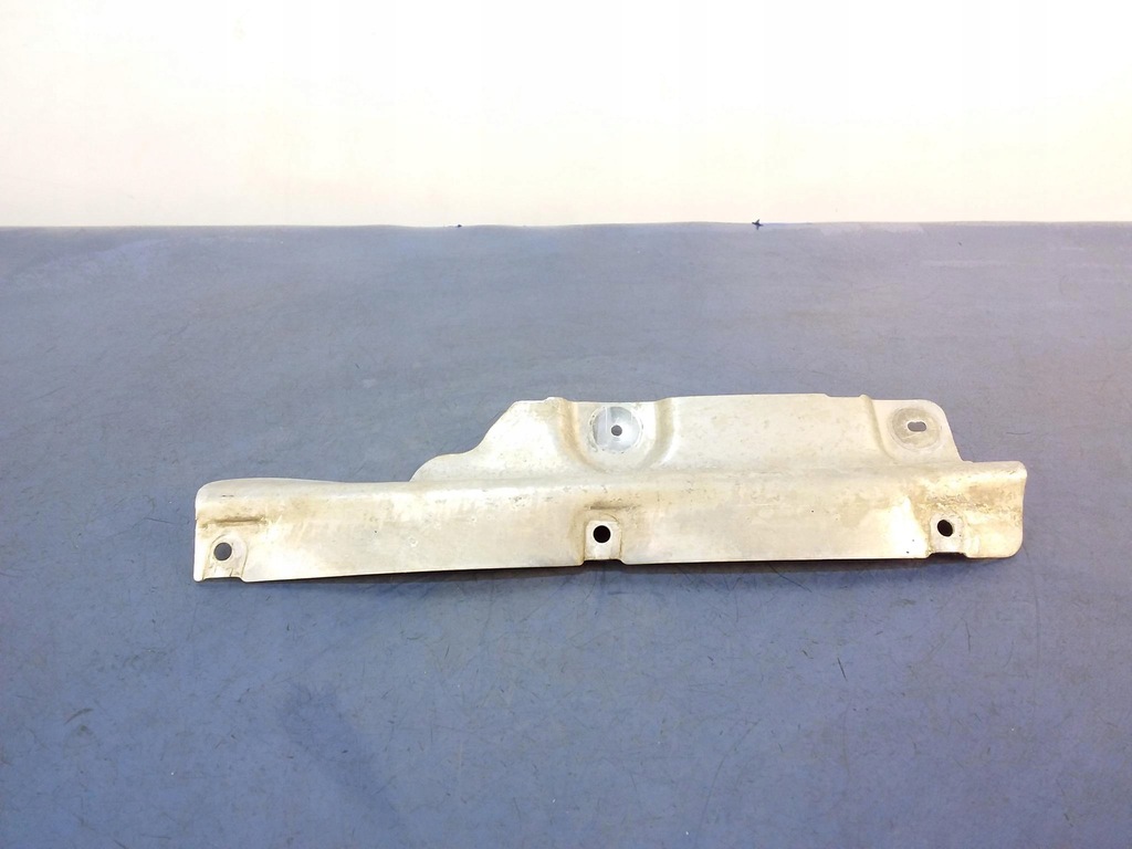 фото №1, Bmw 5 g30 защита тепловая левая 7340213