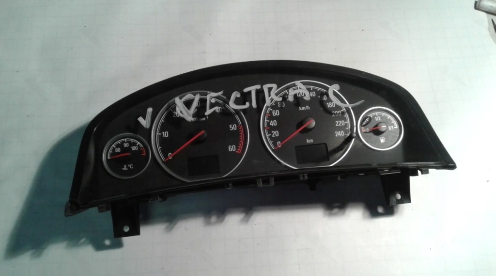 фото №1, Счетчик приборная панель opel vectra c 13186698