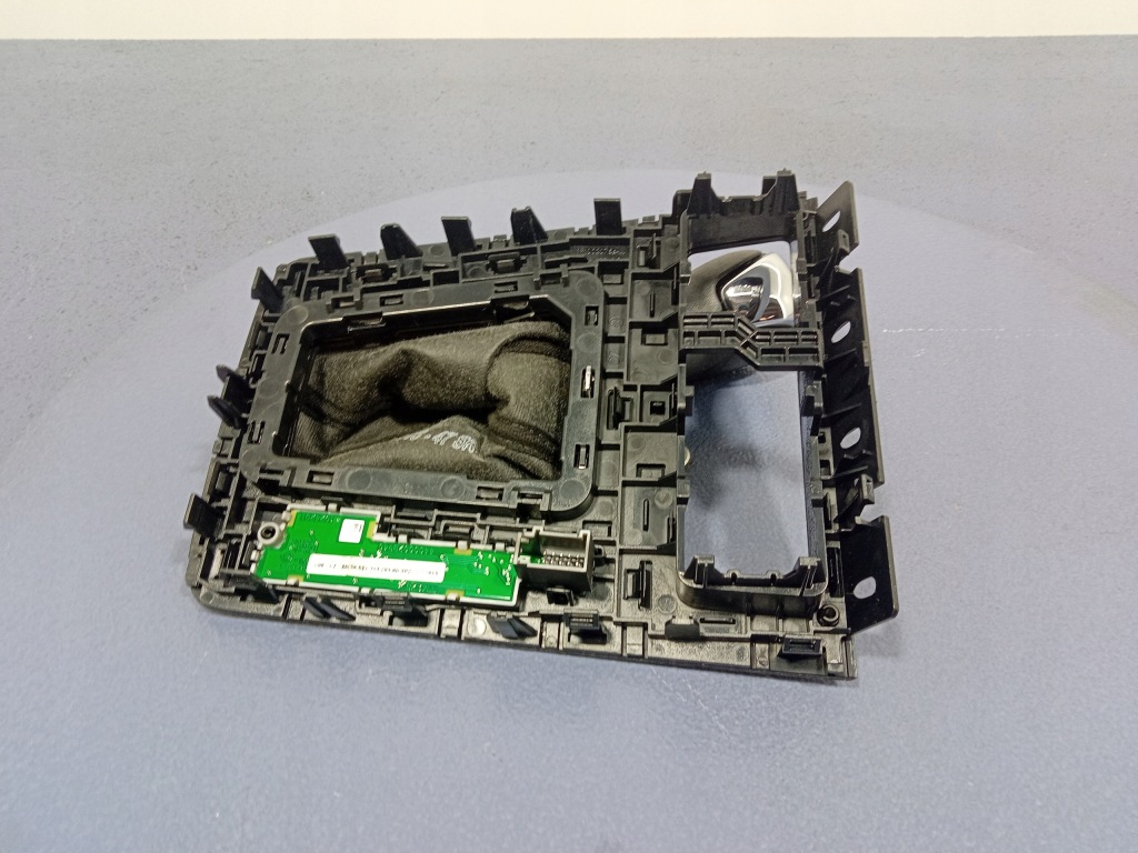 фото №5, Skoda octavia iii lift рамка чехол ручка dsg 5e1713203ad