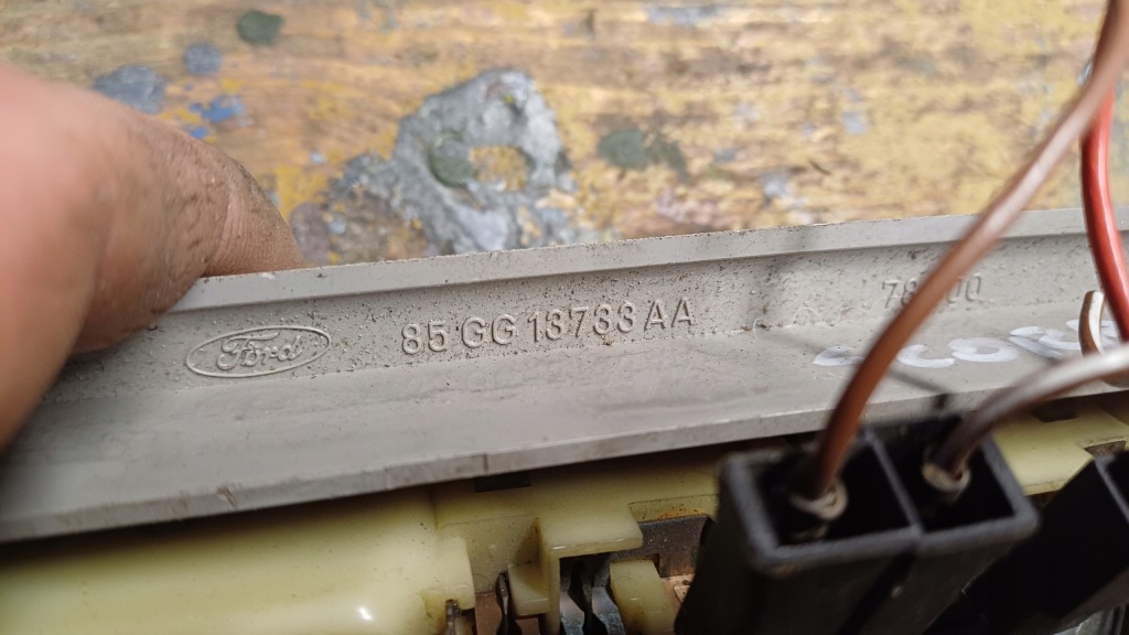 фото №3, Ford scorpio лампа потолочный 85gg13733aa