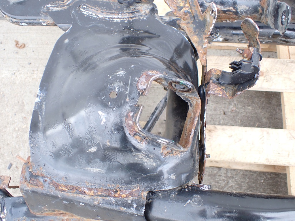 фото №5, Подрамник задняя балка задняя подвеска citroen ds5 hybrid europa