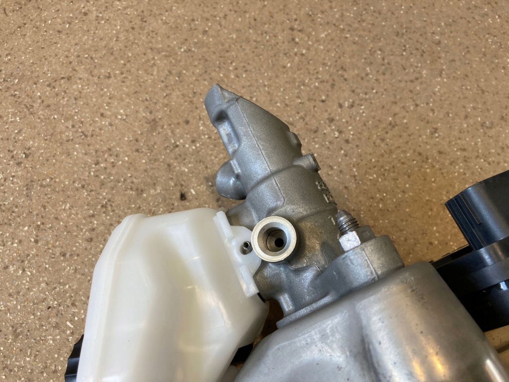 Усилитель тормозов тормозные mercedes-benz glc c254 a2549005901 в Украине