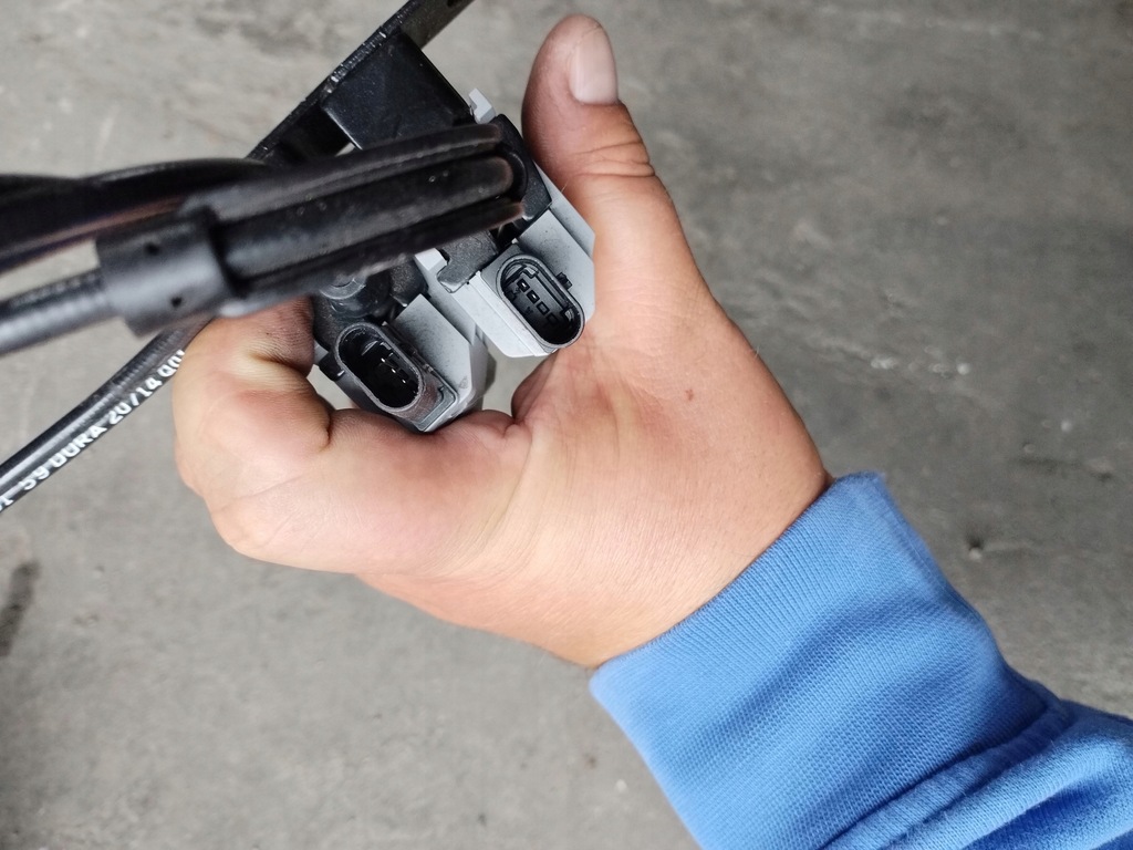 фото №4, Mercedes r172 slk замок капот трос lift комплект