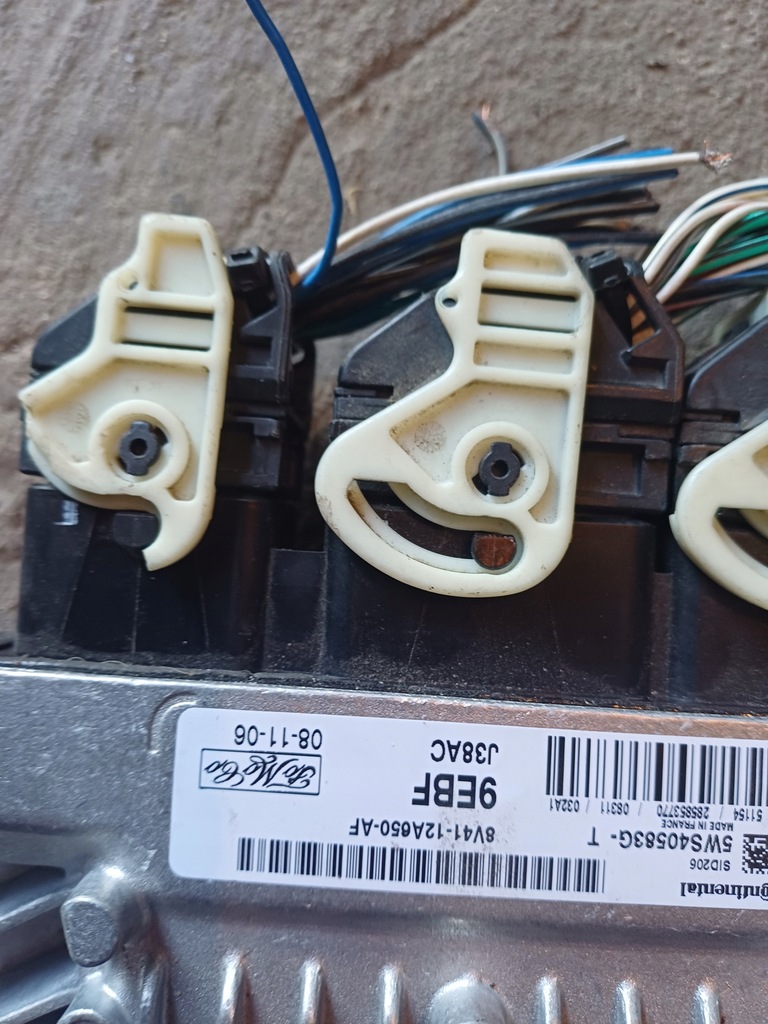 фото №5, Разъёмы штекер колодка блок управления двигателя ford kuga mk1 cm dcm3.5 2.0 tdci