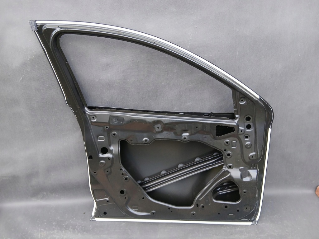 фото №6, Mazda 2 ii 5d 14- дверь перед передние левая oryg