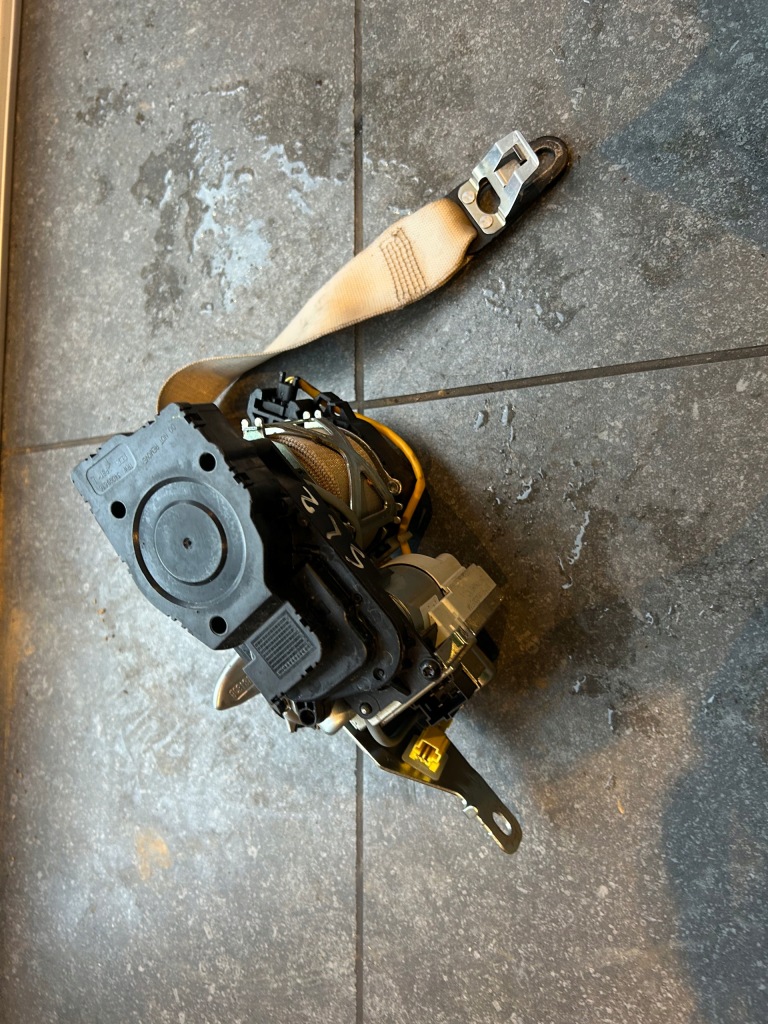 Ремінь безпеки лівий перед a2318601585 mercedes sl r231 r231 Доставка