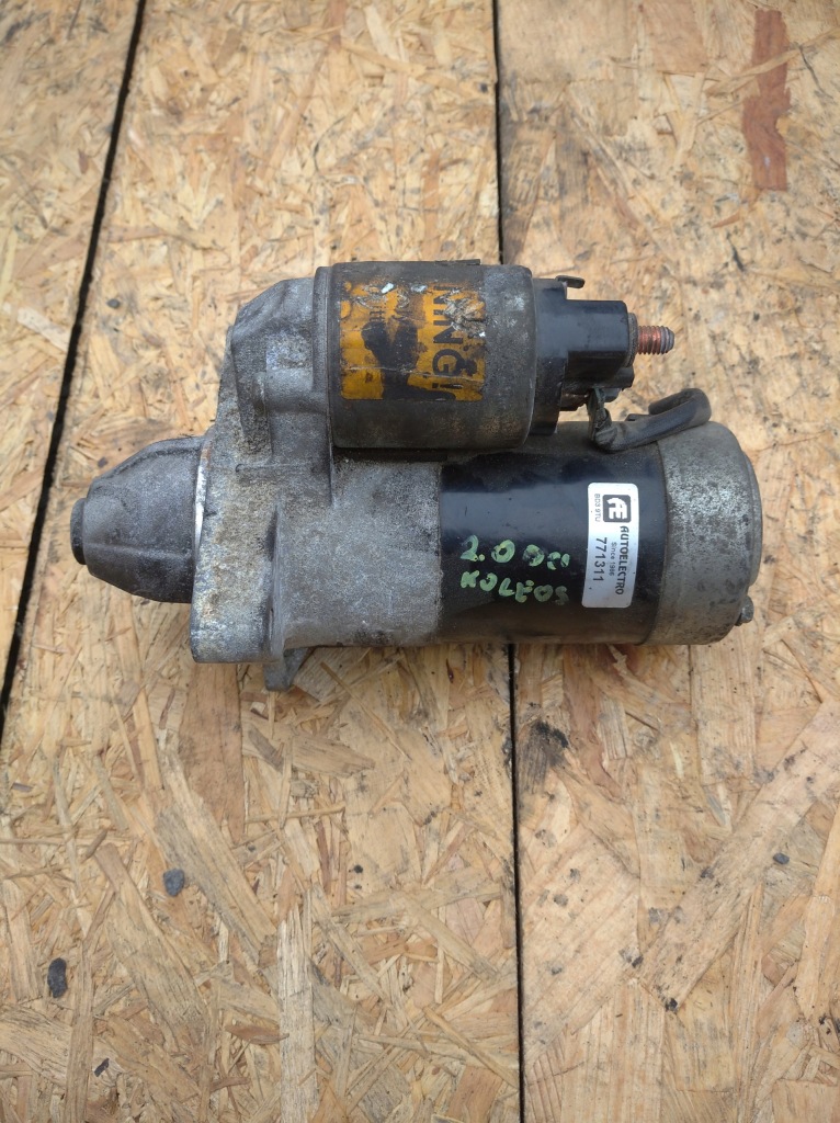 Купити Стартер двигуна renault 2.0 dci