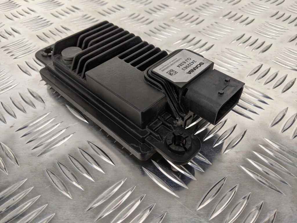 фото №3, Датчик дистанционный радар бампера scania r