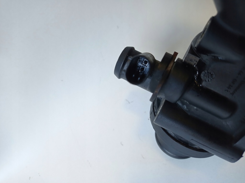 фото №5, Mercedes-benz оригинальный номер a 6682030275 корпус термостата