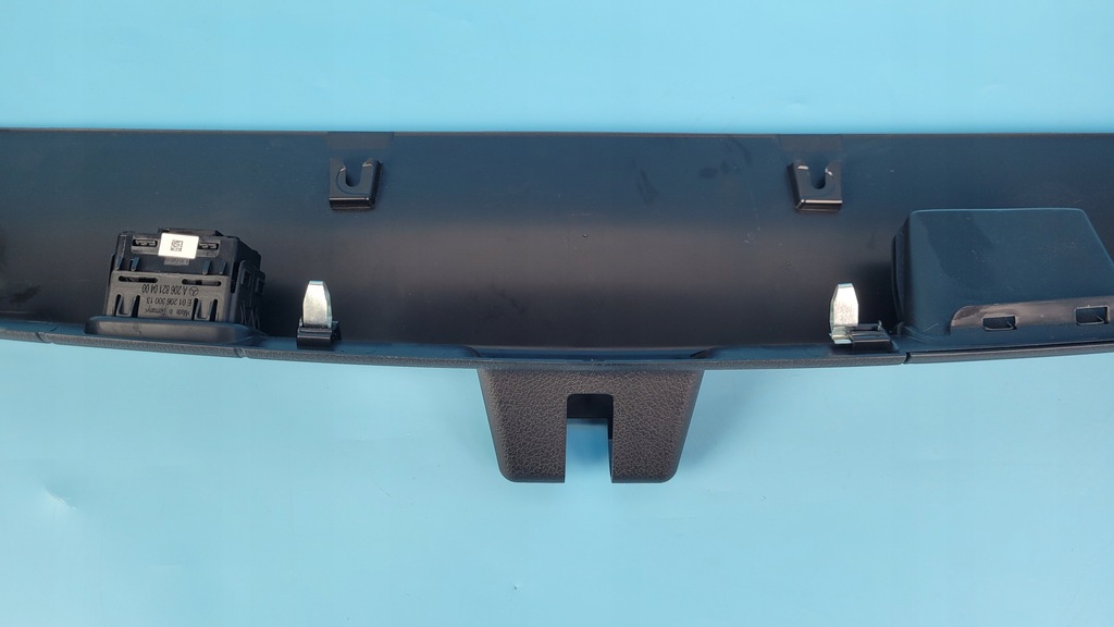 фото №6, Mercedes w206 c200 23r молдинг кришки багажника a2067501800