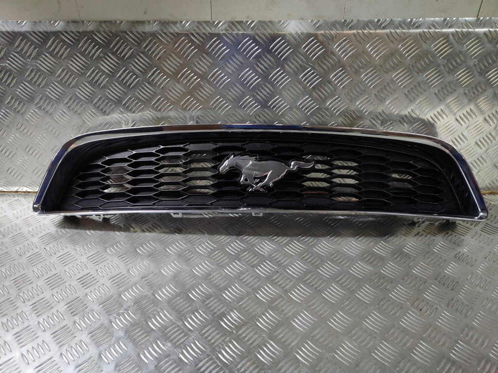 фото №1, Mustang 2014 решётка радиатора решётка радиатора решётка радиатора хром решётка v