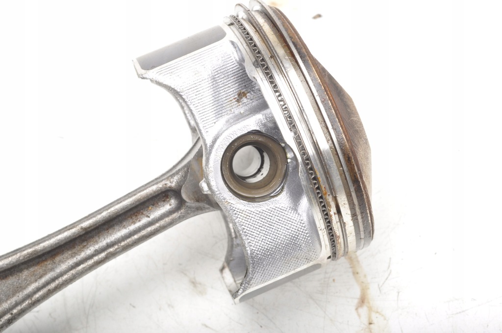 фото №5, 2 dl dj 1.5 75km skyactiv-g hybrid поршень + шатун